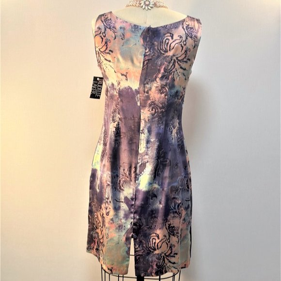 STUNNING SILK SHEATH DRESS - Picture 4 of 4